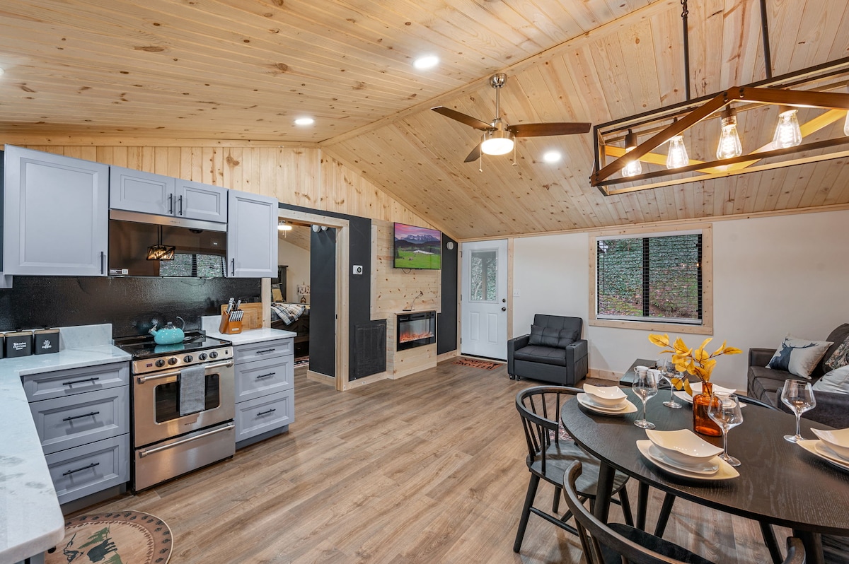 Cozy Cove- Lake Access, Pet Love