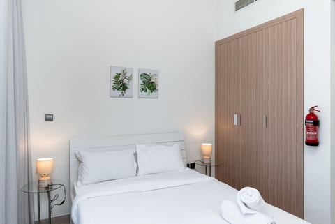 Brand new furnished studio in Meydan,Dubai