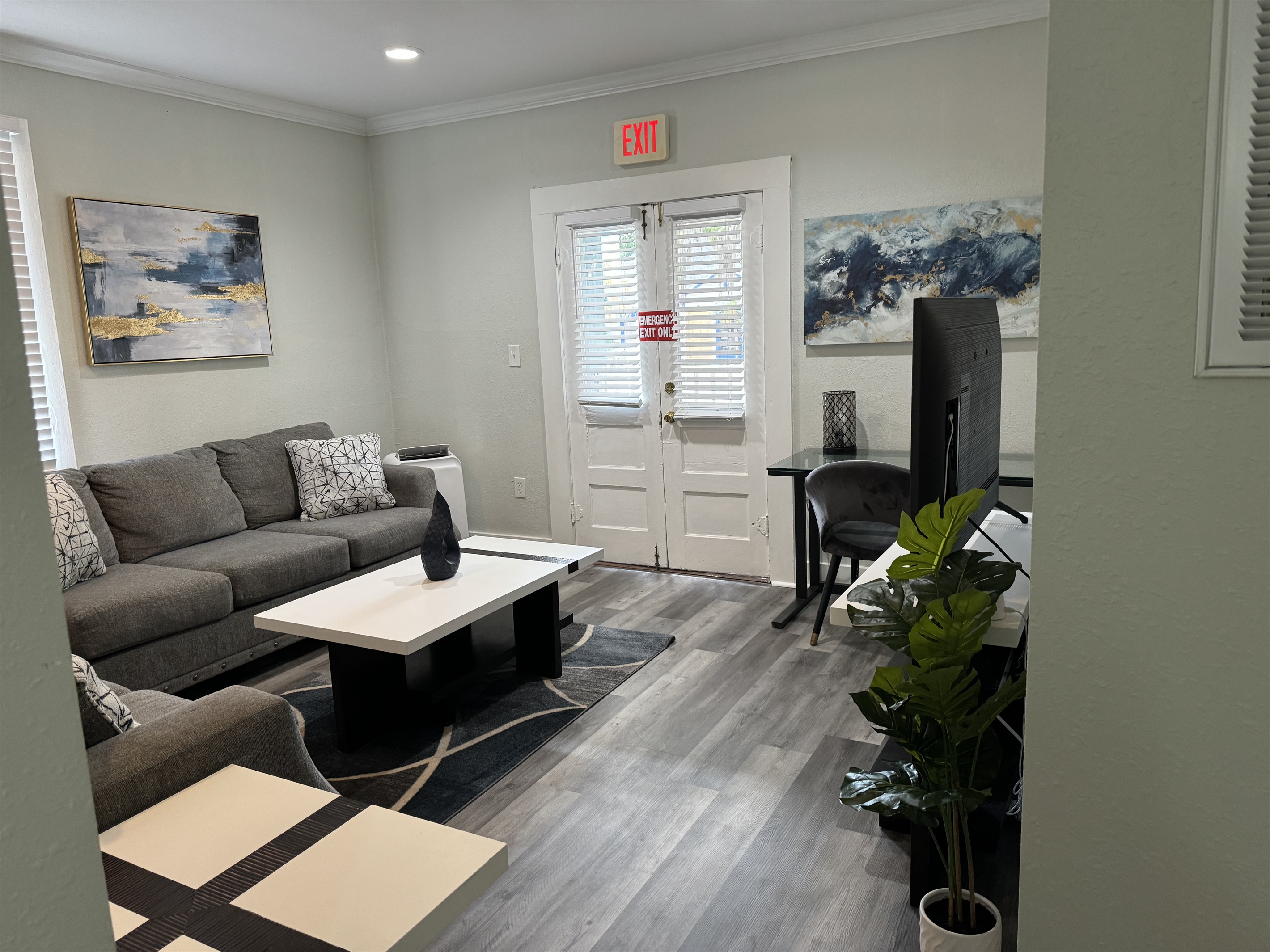 historic-home-lake-eola-1-bedroom-oasis-thornton-park/