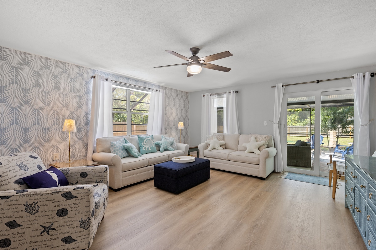 ami-beaches-heated-salt-pool-spa-large-yard/