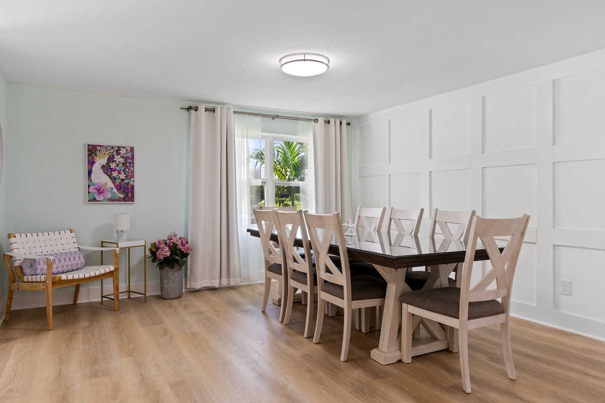 ami-beaches-heated-salt-pool-spa-large-yard/