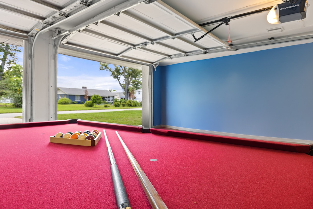 ami-beaches-heated-salt-pool-spa-large-yard/