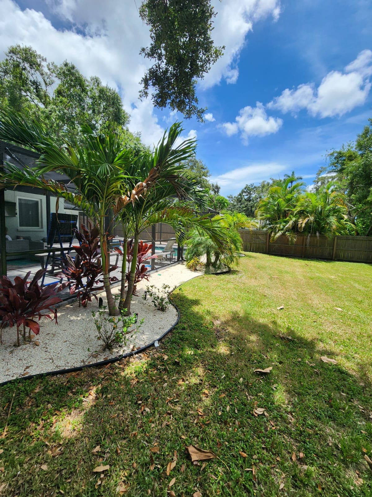 ami-beaches-heated-salt-pool-spa-large-yard/