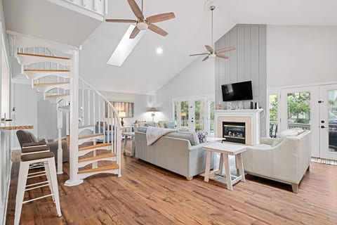 SEA PINES 4 Bed + Loft