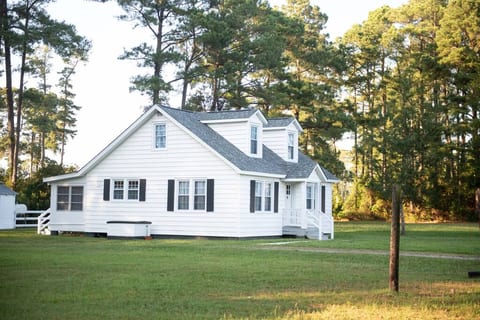 The Retreat at Lilly's Neck