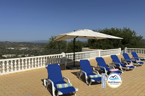 BnB Homes Comfortable Villa with 5 bedrooms &pool