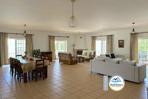 BnB Homes Comfortable Villa with 5 bedrooms &pool