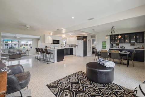 Welcome To Sanctuary & Flair - Casa de Photograph
