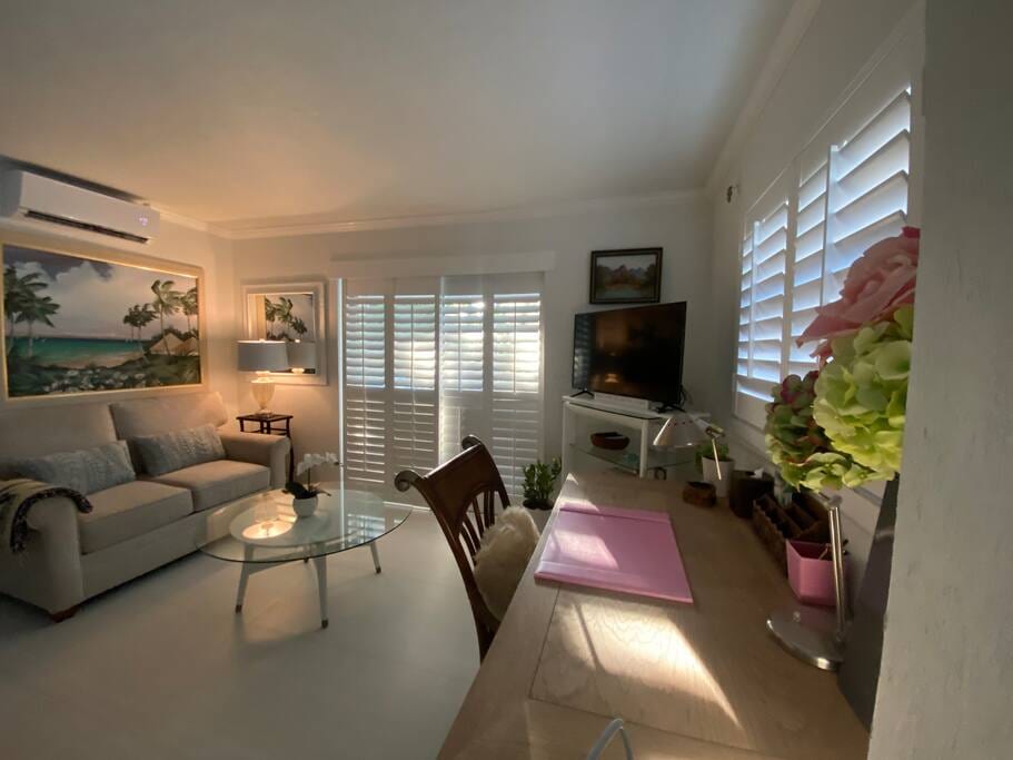 ¡El más cercano 1/1 a Vanderbilt Bch, cocina completa y más! - North Naples
