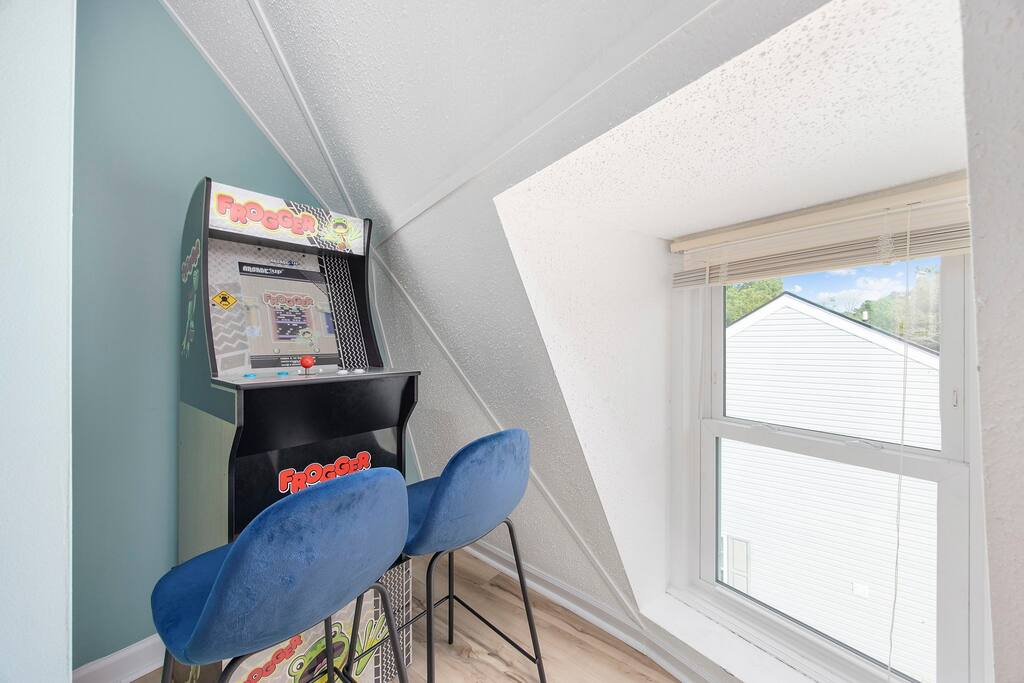 Frogger in the game room