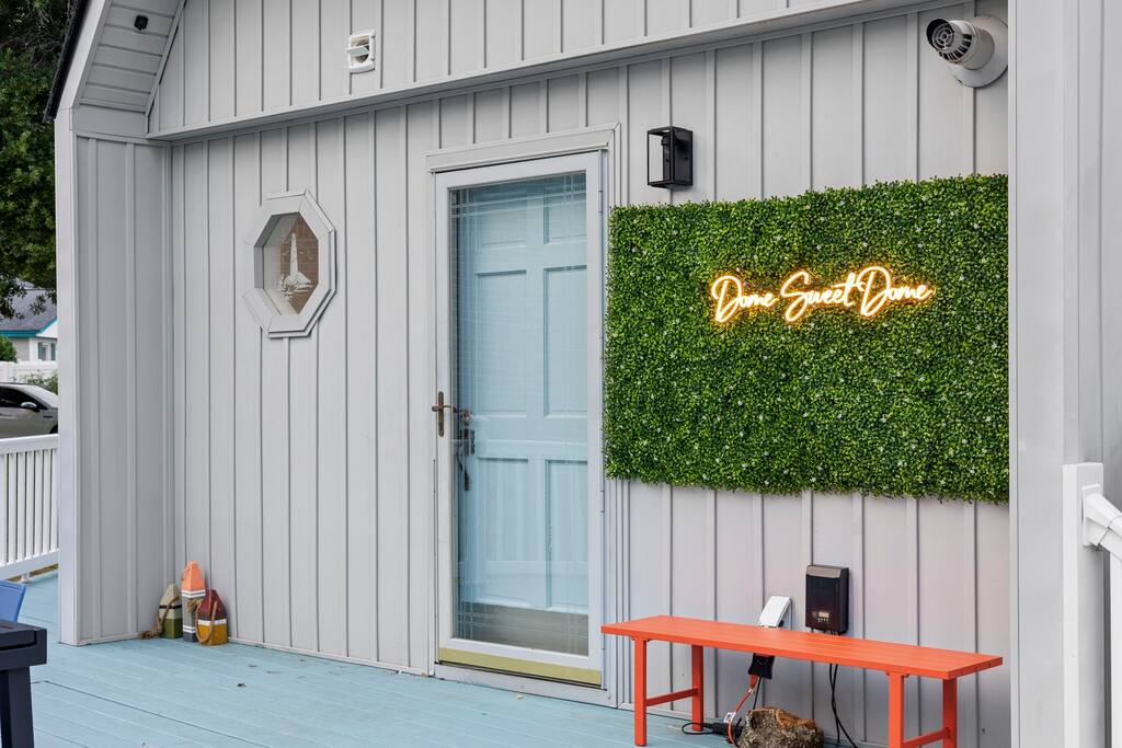 Whimsical backdrop by the back door for fun pics and social media. Tag us at #WhiteSandsDome