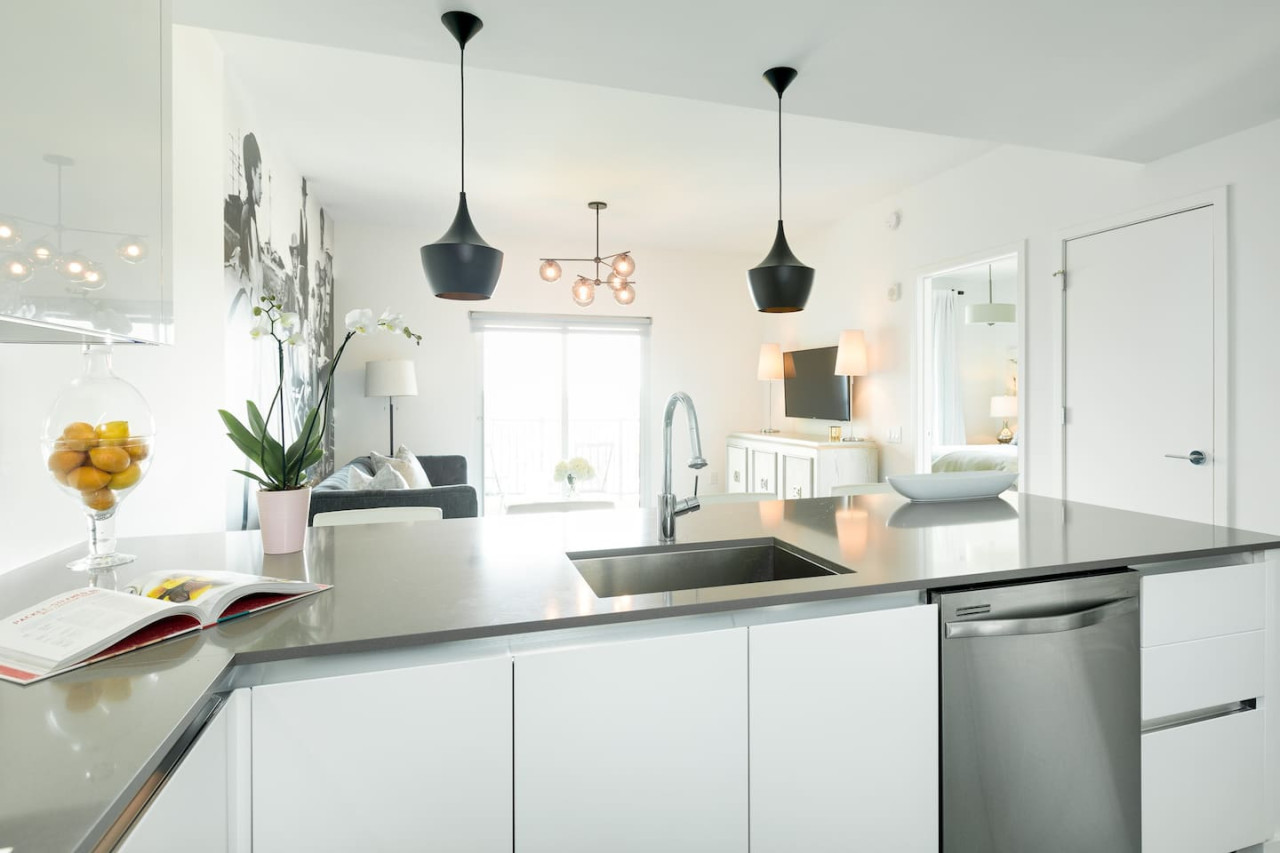 fabulous-flat-by-the-park-or-midtown-or-local/