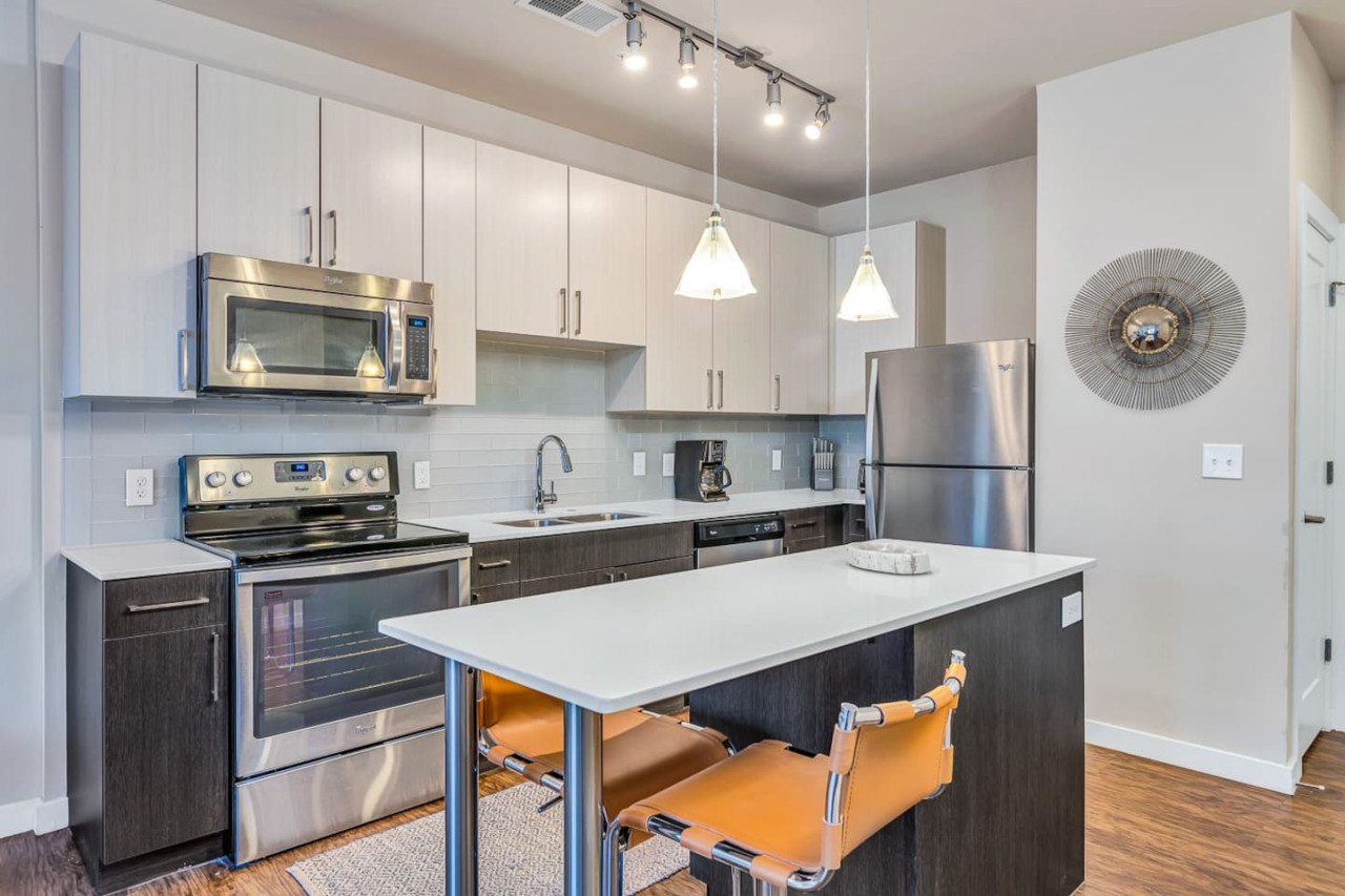 Tranquil Intown Retreat | Inman Park | LOCAL - Atlanta