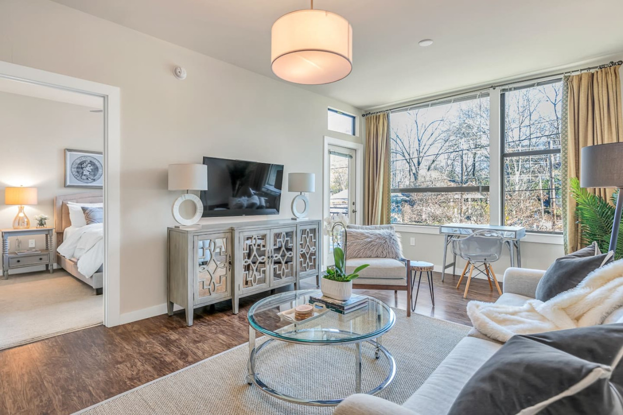 Tranquil Intown Retreat | Inman Park | LOCAL - Atlanta