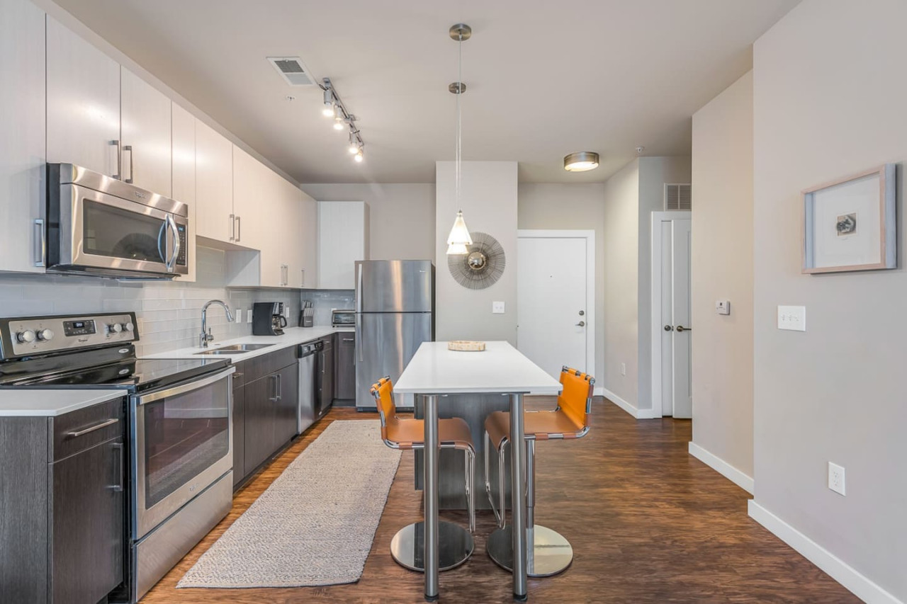 Tranquil Intown Retreat | Inman Park | LOCAL - Atlanta