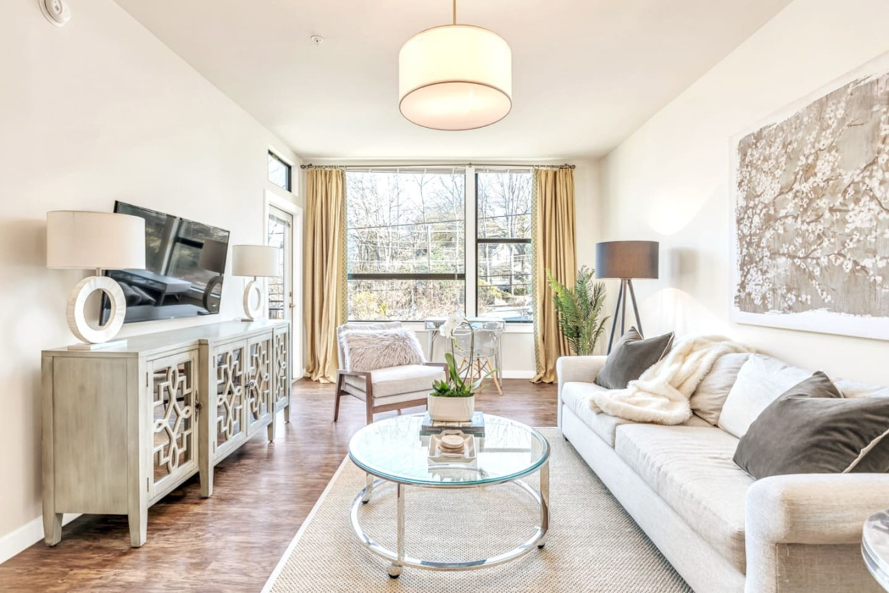 Tranquil Intown Retreat | Inman Park | LOCAL - Atlanta