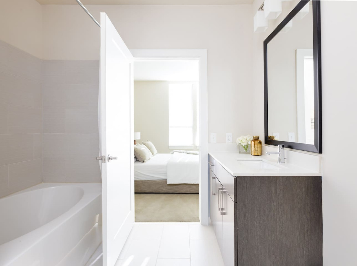 Dreamy Apartment | Inman Park | LOCAL - Atlanta