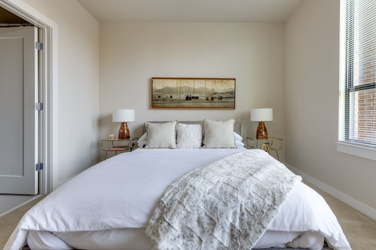 Dreamy Apartment | Inman Park | LOCAL - Atlanta