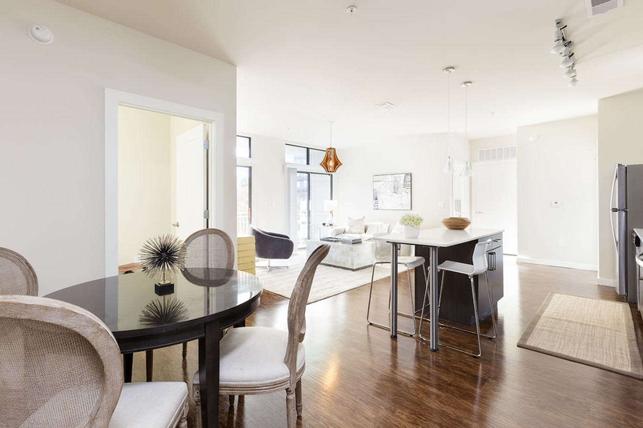 Dreamy Apartment | Inman Park | LOCAL - Atlanta