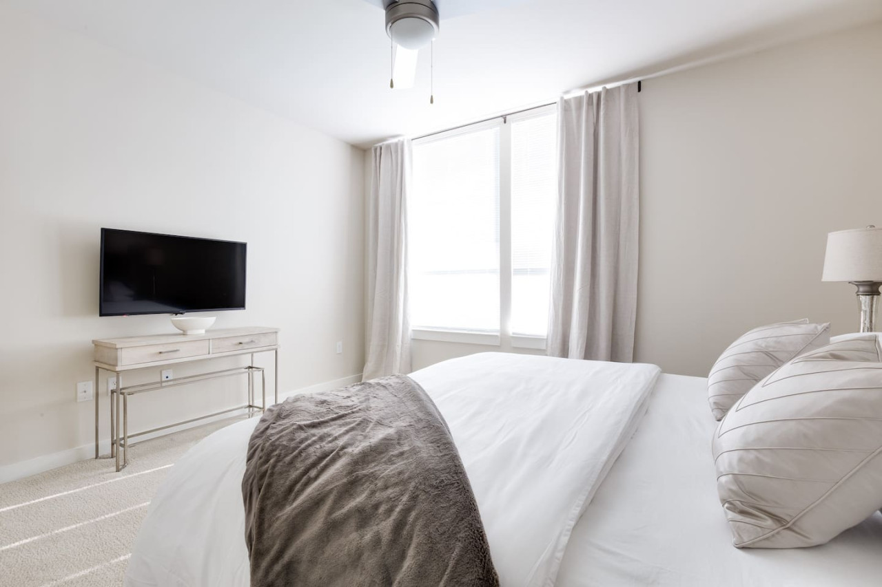 Dreamy Apartment | Inman Park | LOCAL - Atlanta