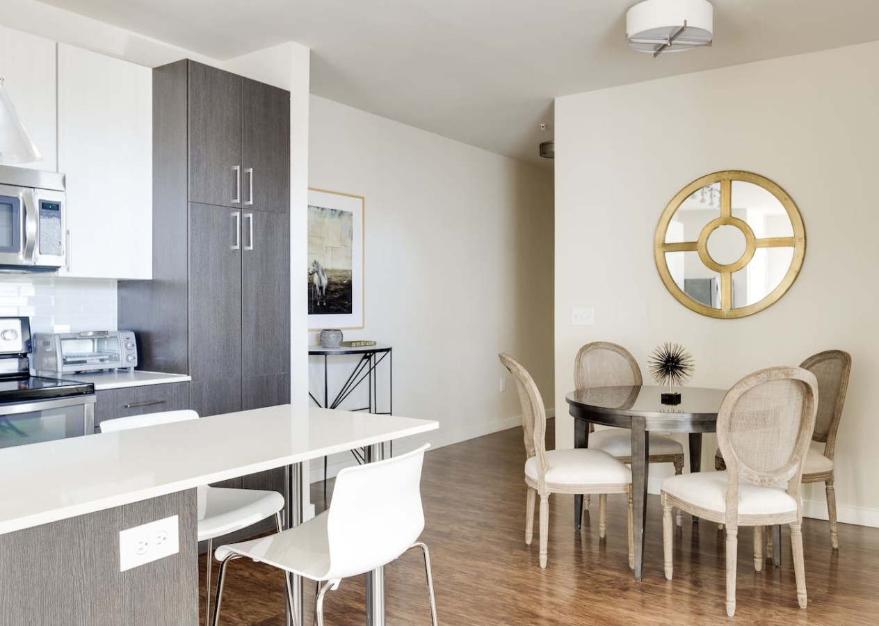 Dreamy Apartment | Inman Park | LOCAL - Atlanta