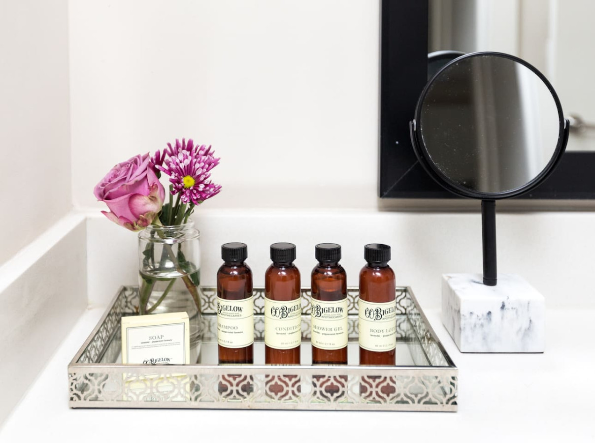 Cozy and Chic Apartment | Inman Park | LOCAL - Atlanta