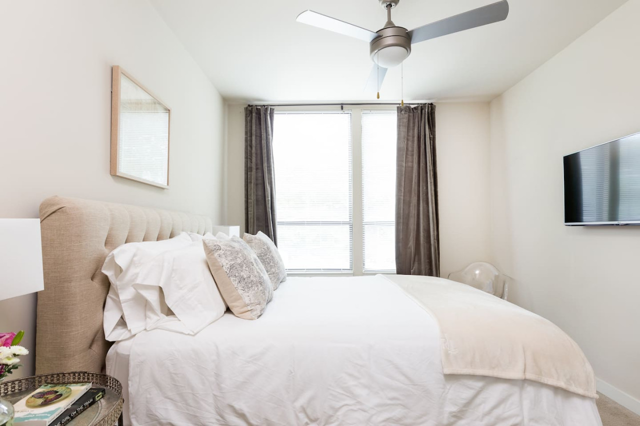 Cozy and Chic Apartment | Inman Park | LOCAL - Atlanta