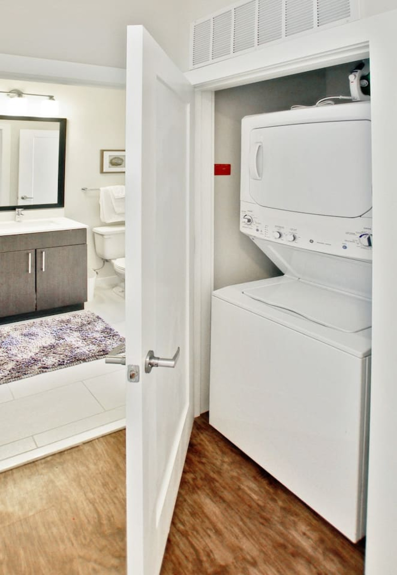 Cozy and Chic Apartment | Inman Park | LOCAL - Atlanta