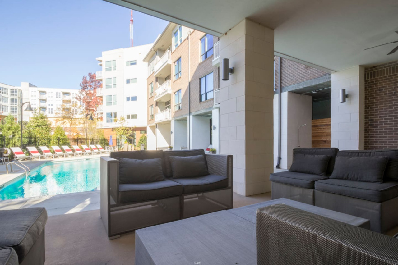 Cozy and Chic Apartment | Inman Park | LOCAL - Atlanta