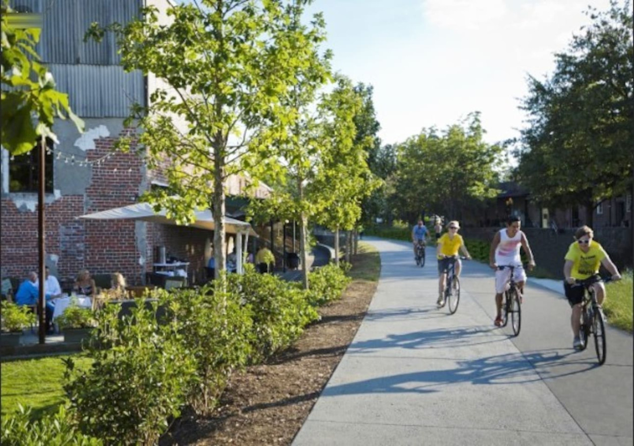 tucked-away-cute-cottage-or-midtown-or-local/