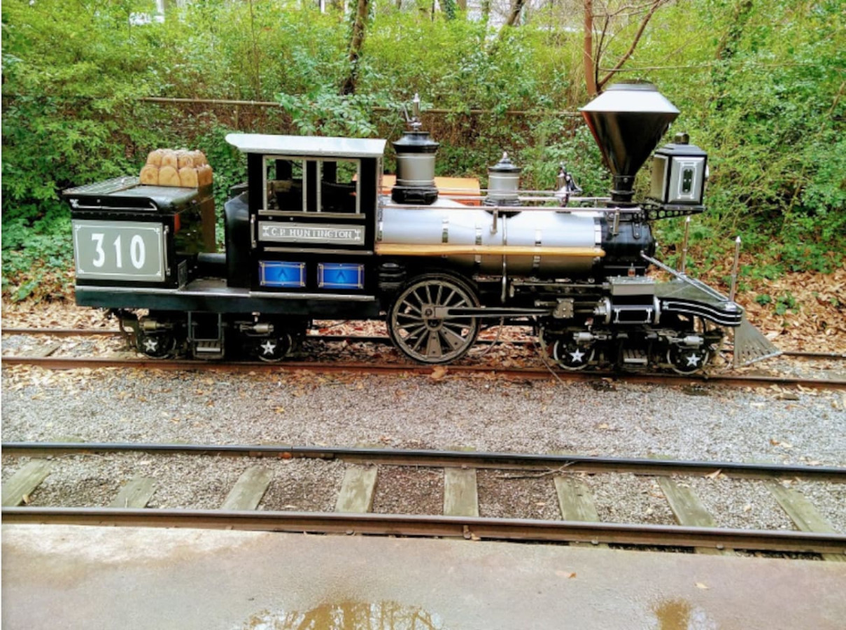 Cozy Hideaway | Kirkwood | LOCAL - Atlanta