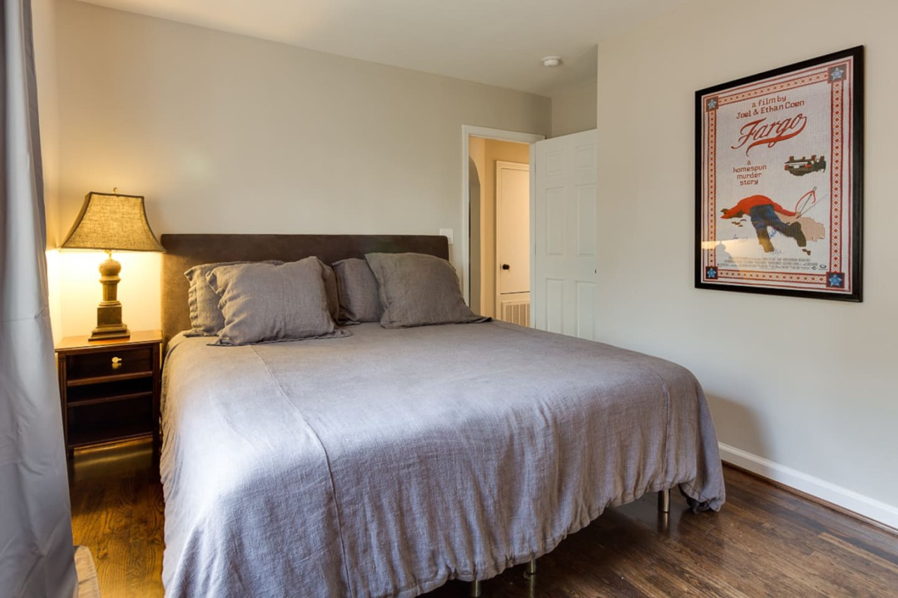 Cozy Hideaway | Kirkwood | LOCAL - Atlanta