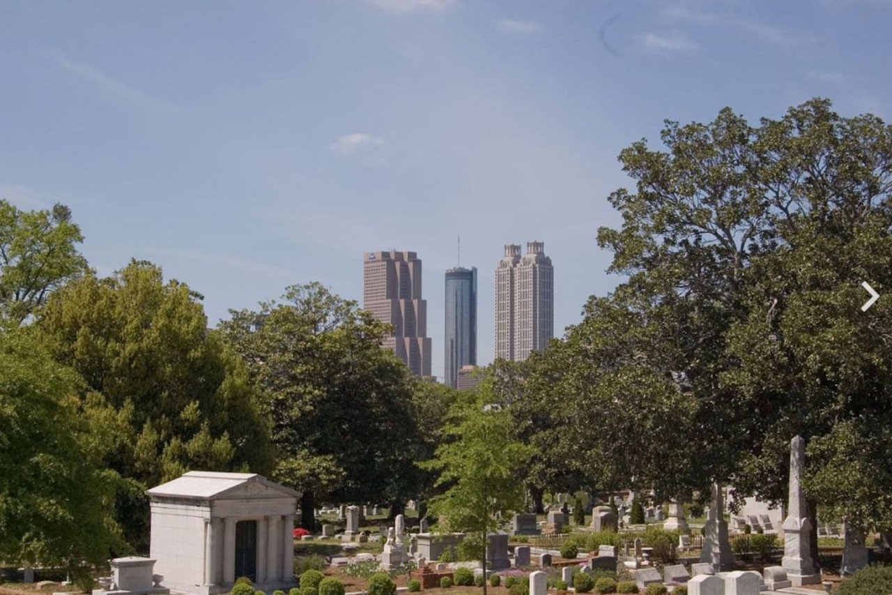 Cozy Hideaway | Kirkwood | LOCAL - Atlanta