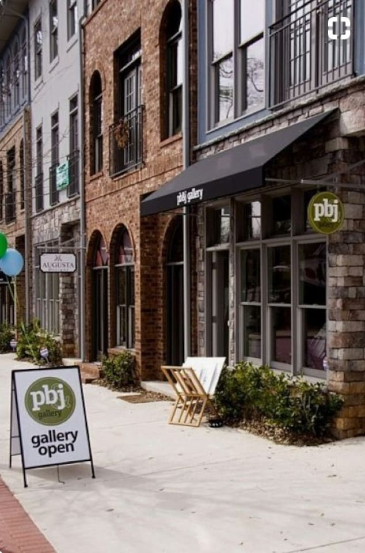 Cozy Hideaway | Kirkwood | LOCAL - Atlanta