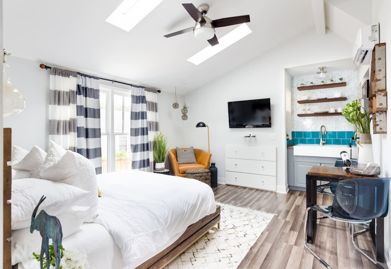 cozy-and-chic-haven-or-east-atlanta-or-local/