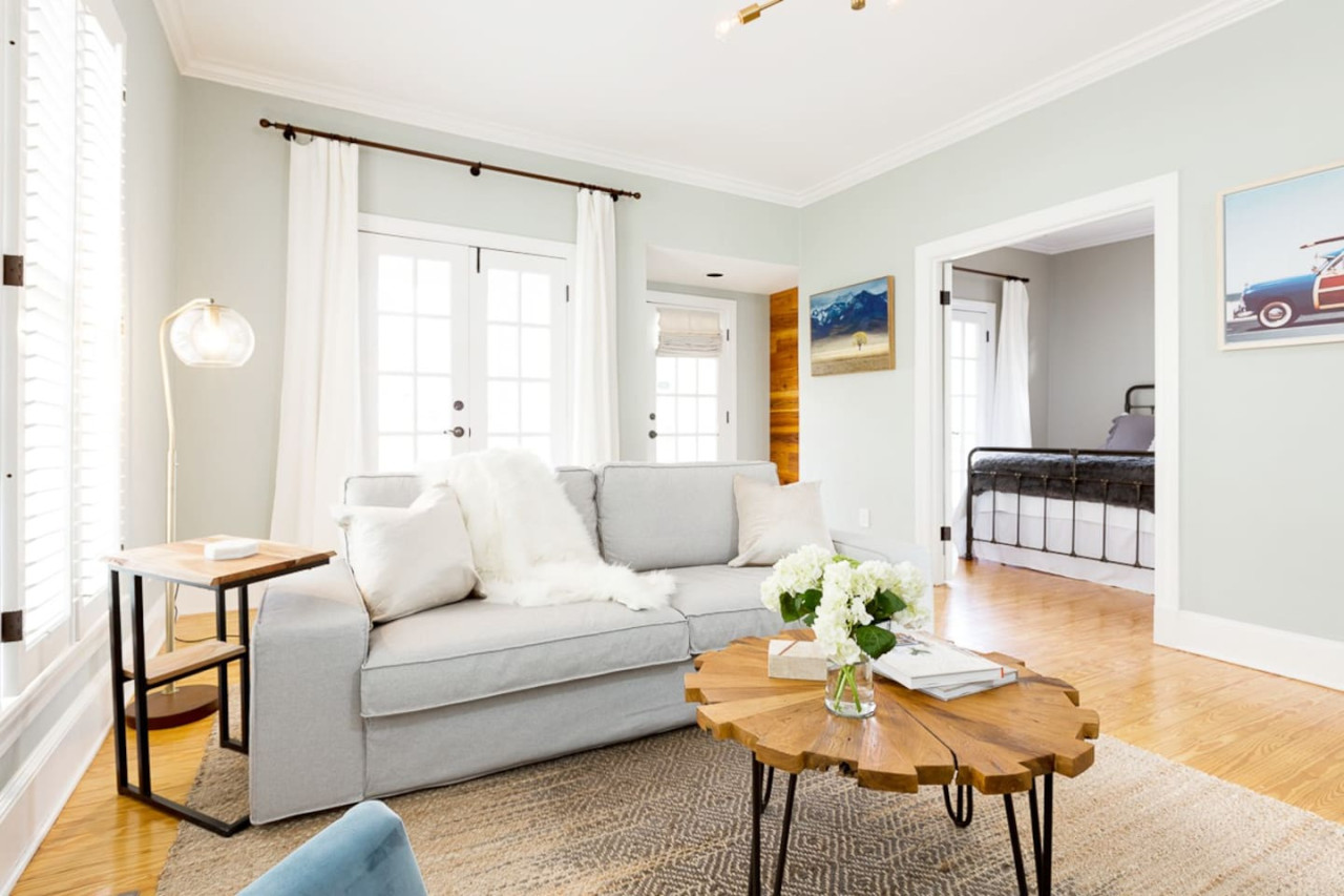 cozy-and-bright-abode-or-ormewood-park-or-local/