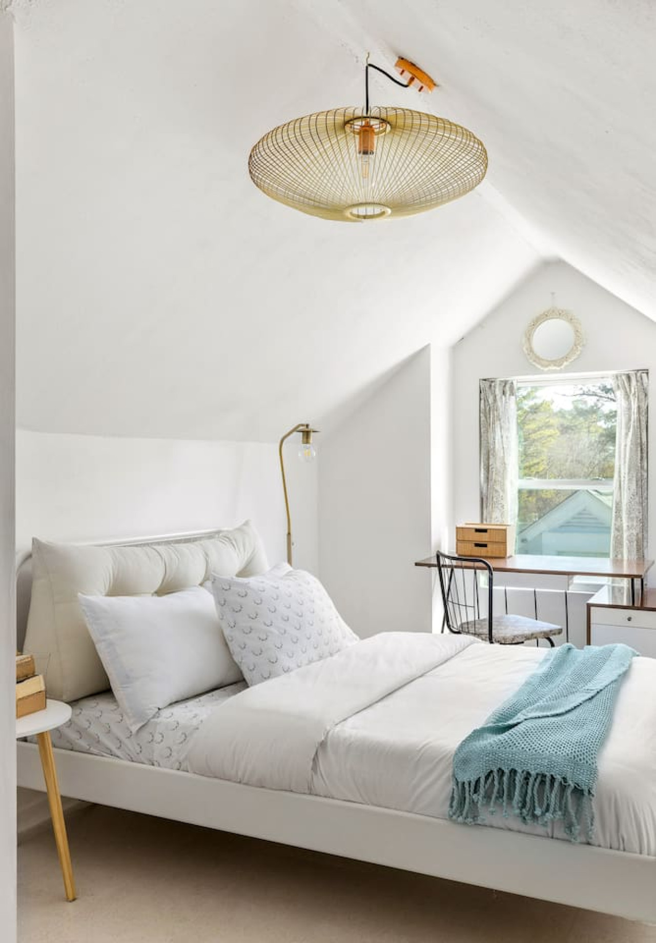 Bright and Spacious Home | Hapeville | LOCAL - Hapeville