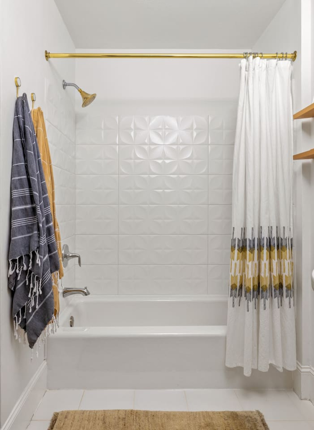 Bright and Spacious Home | Hapeville | LOCAL - Hapeville