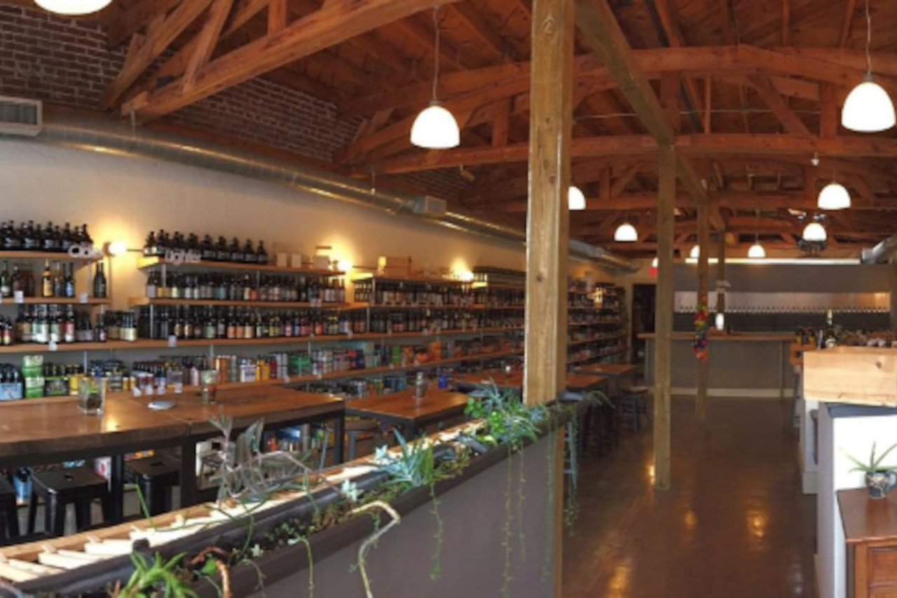 Bright and Spacious Home | Hapeville | LOCAL - Hapeville