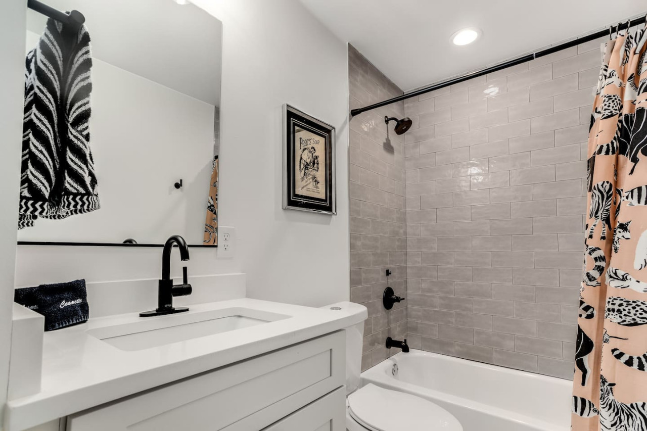 Restful Retreat | Hapeville | LOCAL - Hapeville