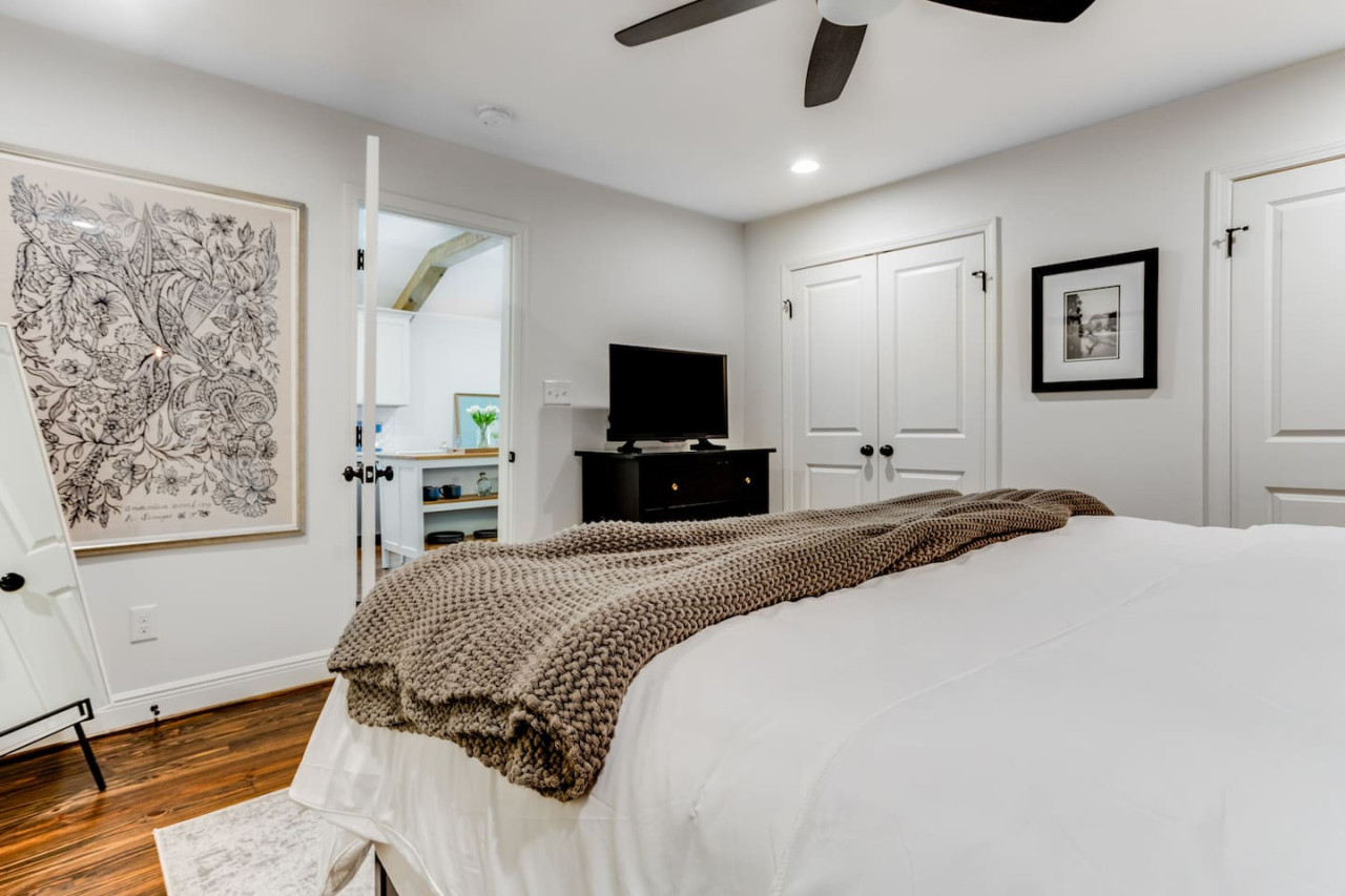 Restful Retreat | Hapeville | LOCAL - Hapeville