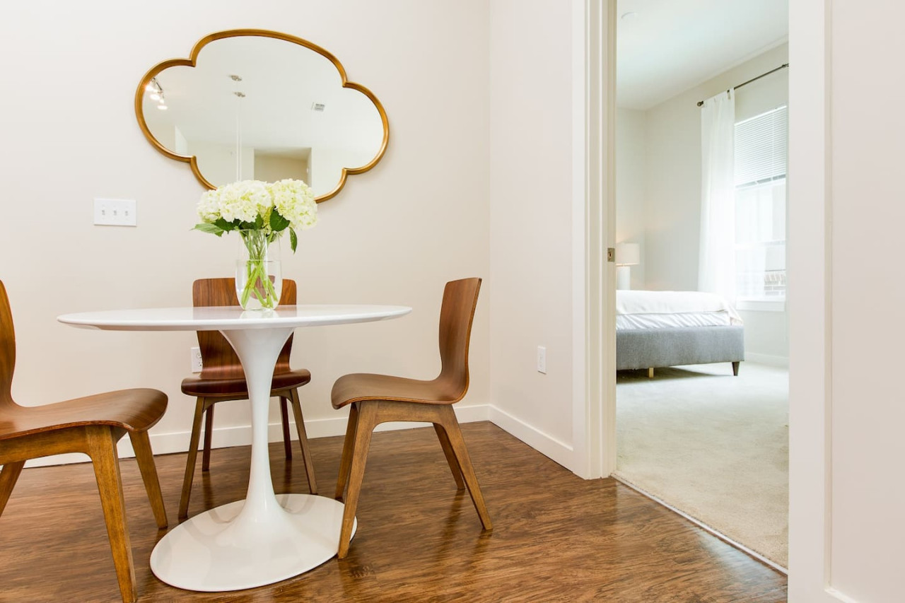Serene & Sunny Suite | Inman Park | LOCAL - Atlanta