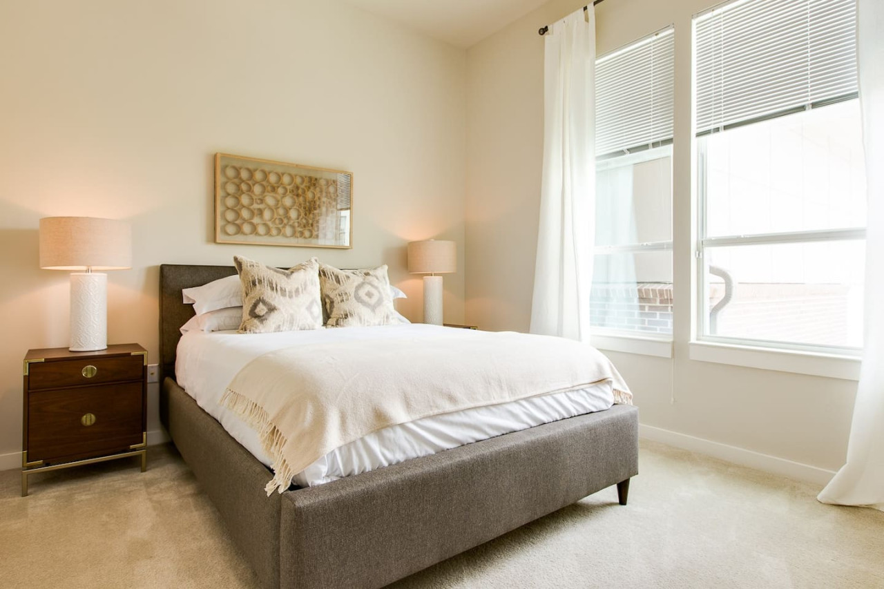 Serene & Sunny Suite | Inman Park | LOCAL - Atlanta