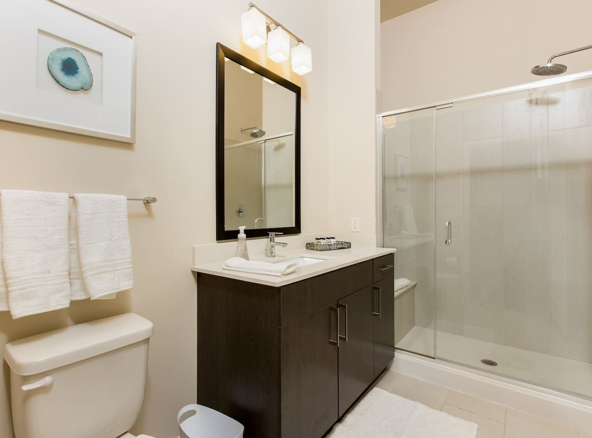 Serene & Sunny Suite | Inman Park | LOCAL - Atlanta