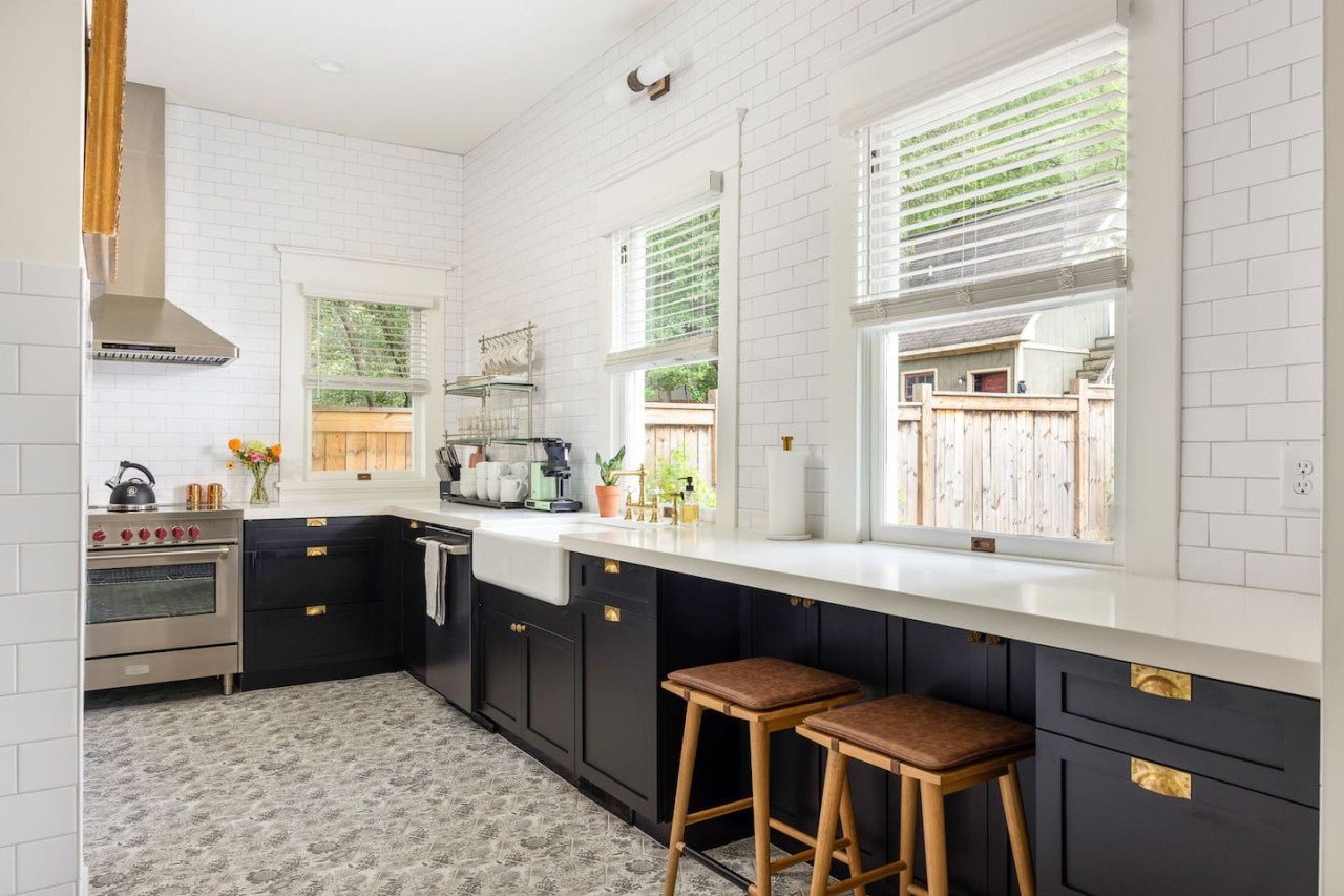 Spacious and Stunning Home | Inman Park | LOCAL - Atlanta