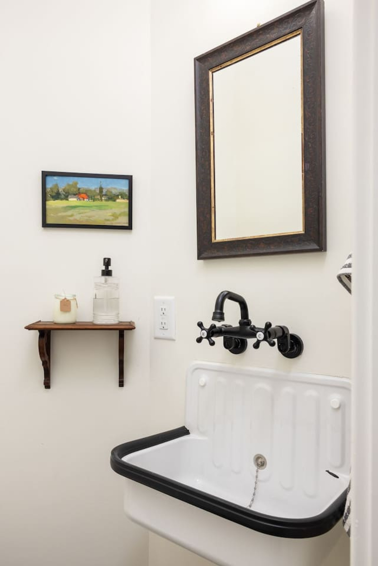 Spacious and Stunning Home | Inman Park | LOCAL - Atlanta