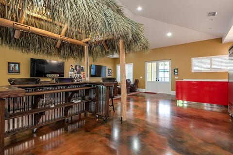 4 Private Suites in a New Ultra Luxury Residence