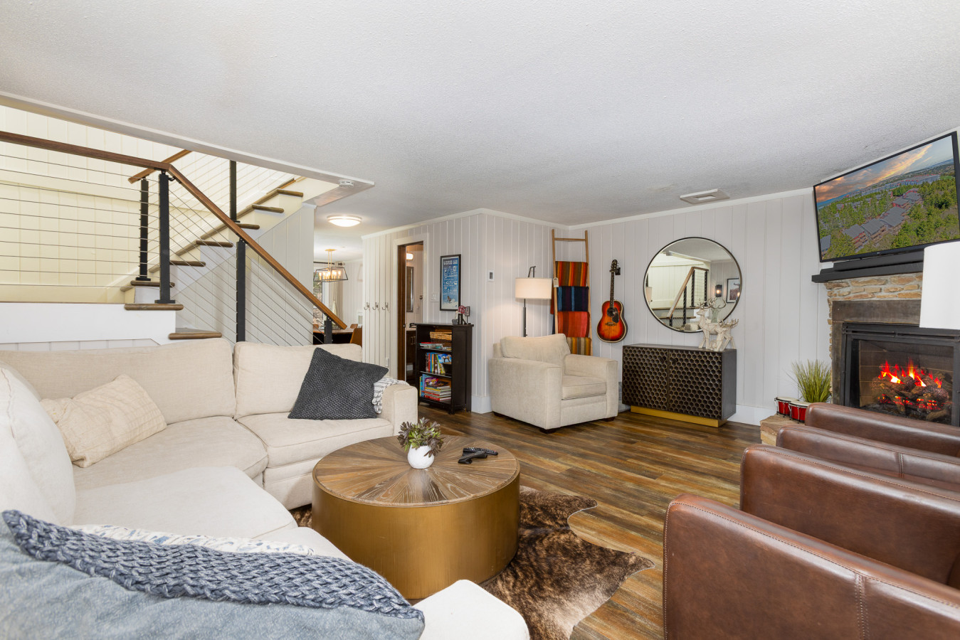Treetop 29 - Boards and Bikes Secluded Luxury Next to the Village