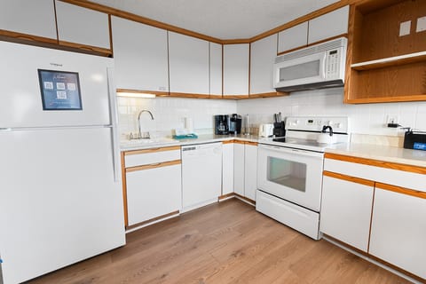 ML190 Family Friendly Sleeps 8 1st Floor Washer Dryer No Stairs WiFi