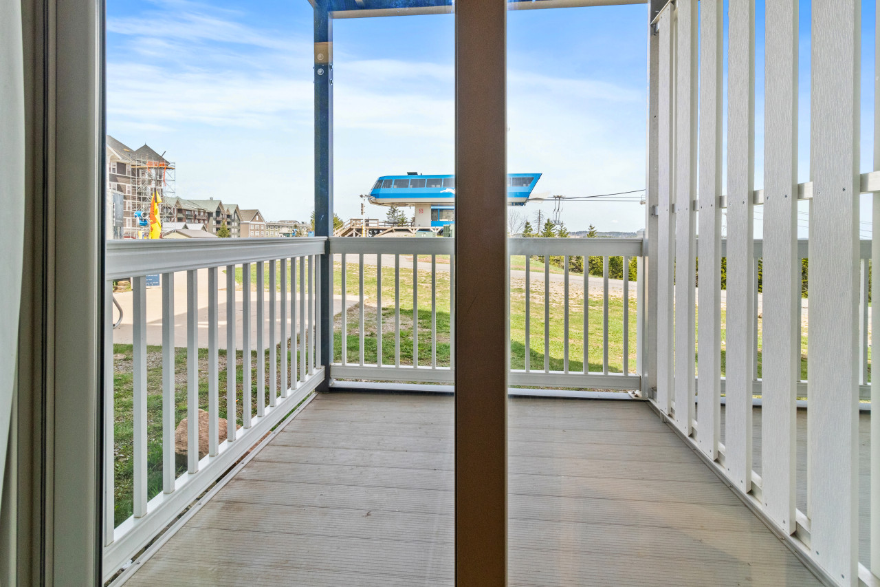 ml132-quaint-and-rustic-condo-mountain-views-1st-floor-wifi-ez-park/